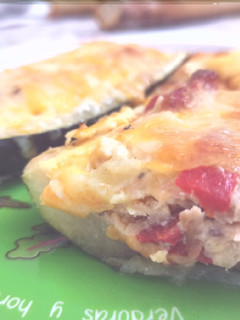 Una foto de Calabacín relleno de tortilla