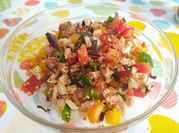 Una foto de salsa para salpicon