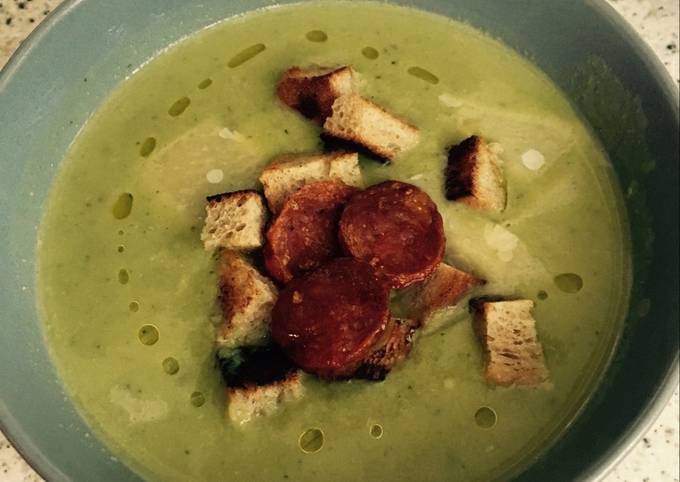 Steps to Make Award-winning Broccoli &amp; green pea soup