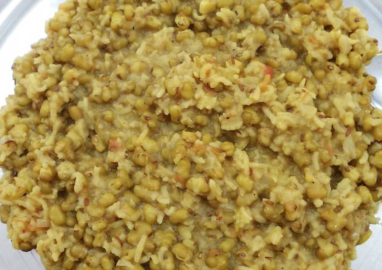 Step-by-Step Guide to Prepare Speedy Moong dal khichdi