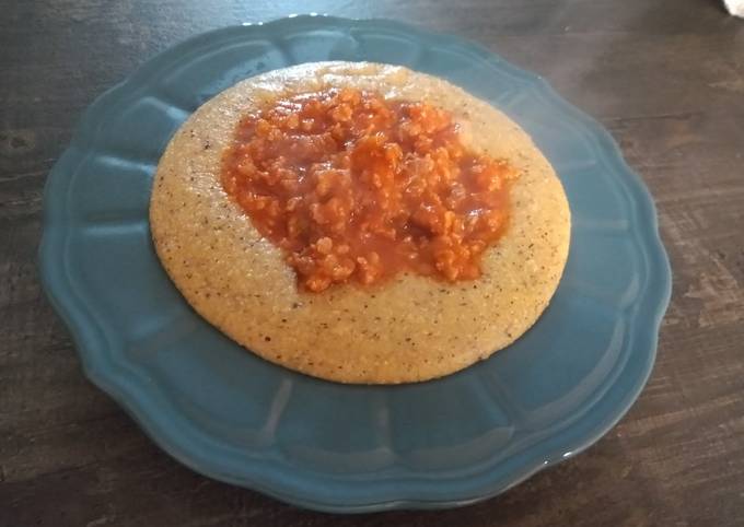 Polenta taragna al ragù di pasta di salame