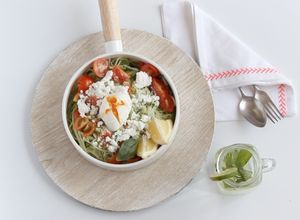 Foto principal de Espaguetis de calabacín con pesto de aguacate