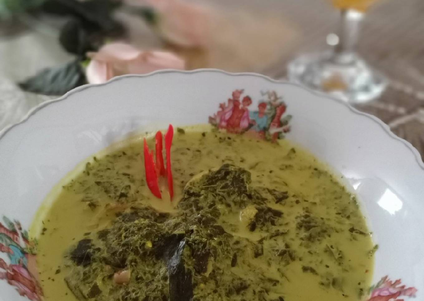 Gulai Daun Singkong Kecombrang