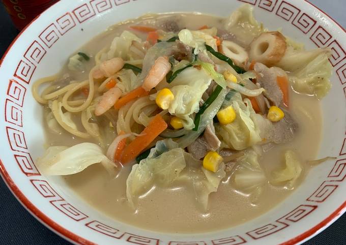 Recipe of Ultimate Champon (the Noodle in Nagasaki)