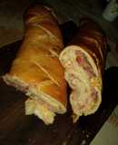 Pan casero relleno de jamón y queso (o salame)
