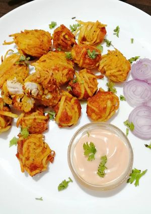 লাছা চিকেন পকোড়া (lacha chicken pakoda recipe in Bengali) রেসিপির প্রধান ছবি