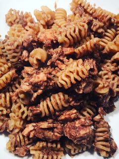 Foto di Pasta integrale con tonno e paté