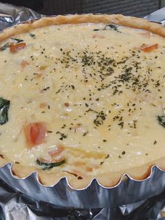 Foto resep Smoked chicken spinach Quiche
