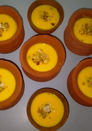 A picture of Homemade matka Kulfi recipe|matka kesar pista kulfi.