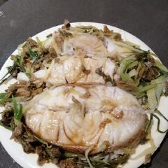 A picture of Steam Fish w/ Preserved Salted Vege.