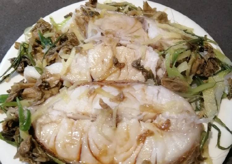 Steps to Prepare Any-night-of-the-week Steam Fish w/ Preserved Salted Vege