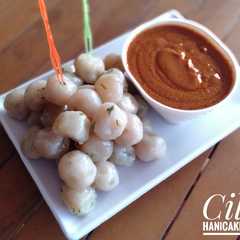 Cilok sapi sambal kacang রেসিপির প্রধান ছবি