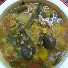 A picture of Sambhar daal.