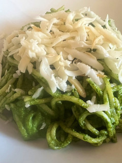 Gyors tejszínes-spenótos spagetti recept fotója