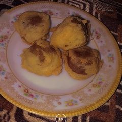 A picture of Aloo Vada.