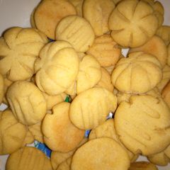A picture of Butter cookies.