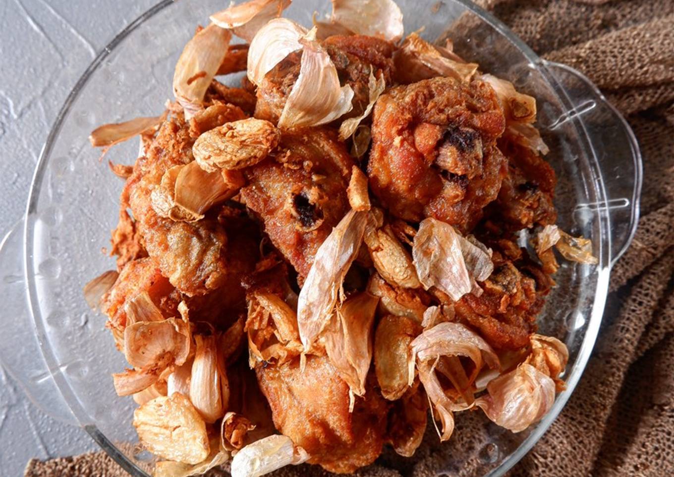 Ayam goreng bawang putih