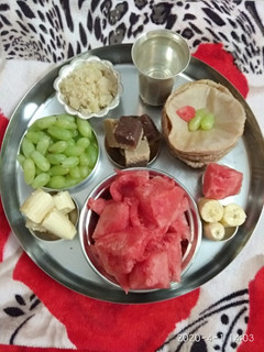 हलवा पूरी (Halwa puri recipe in Hindi) रेसिपी मुख्य फोटो