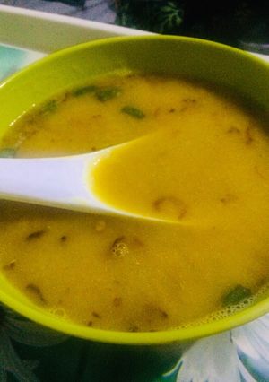 A picture of Dal fry.