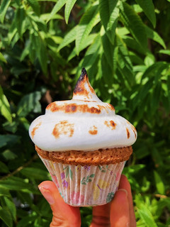 Una foto de Cupcakes de lemon pie🧁🍋