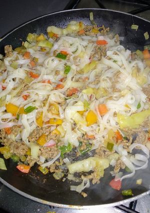 Una foto de Noodles de arroz con ternera bio