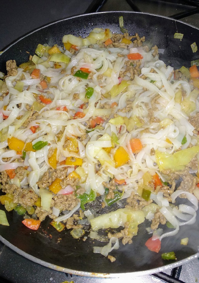 Una foto de Noodles de arroz con ternera bio