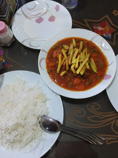عکسی از دستور زرشک پلو مرغ