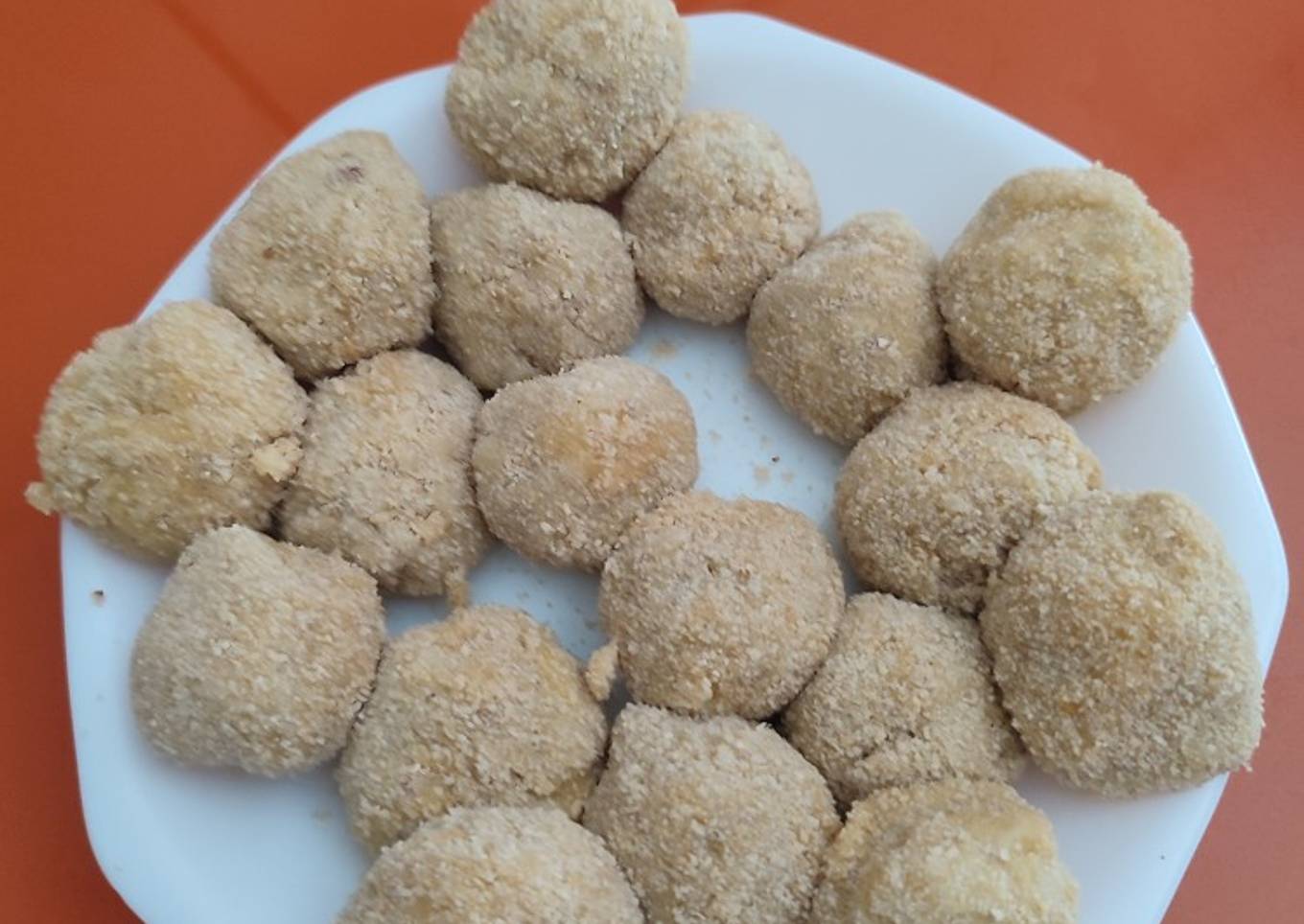 Croquetas de queso azul con nueces