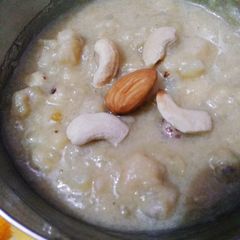 A picture of Makhana pudding.