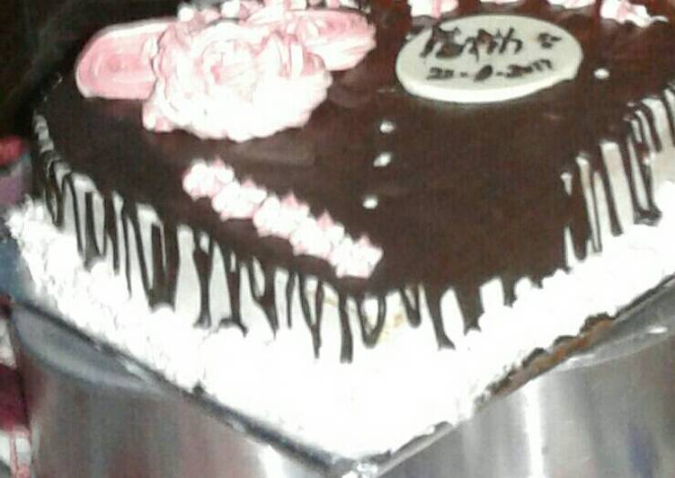 Resep Base Cake Kue Ultah Besar dan kokoh Anti Gagal