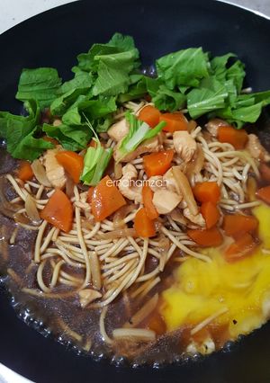 Gambar Kuali Yee Mee