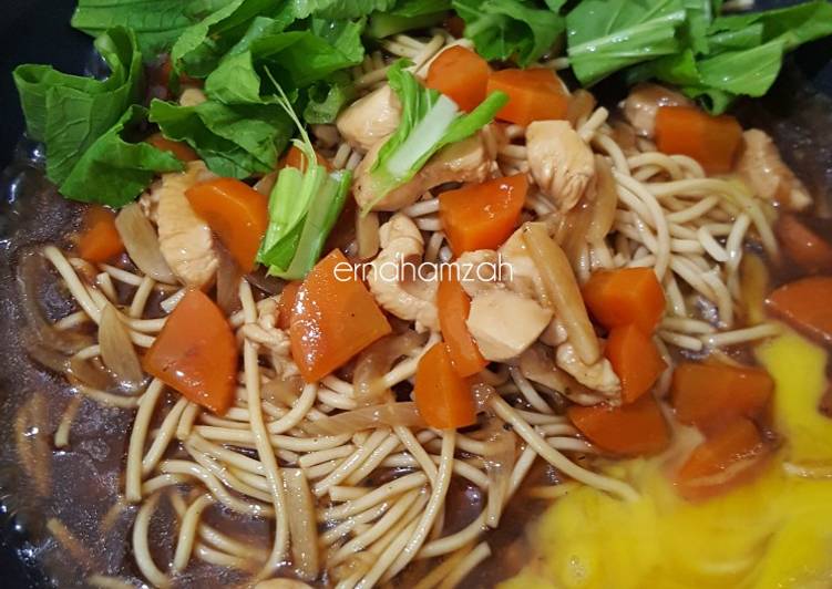 Langkah Mudah Buat Kuali Yee Mee yang Cepat
