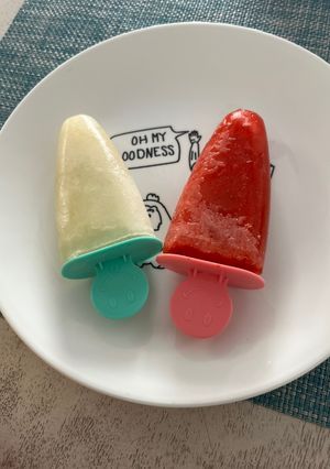 Una foto de Paletas heladas de fresa