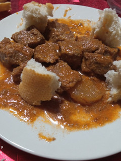 Una foto de Guisado de ternera con leche de coco casera