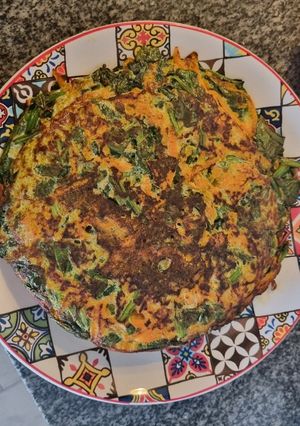 Una foto de Tortilla espinaca- zanahoria