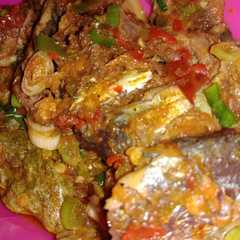 A picture of 135. Ikan Pindang Bumbu Merah.