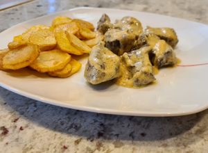 Foto principal de Presa ibérica en salsa de mostaza con patatas