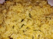 Una foto de ciboulette y arroz