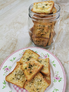 Foto resep Crispy Garlic Cheese bread (roti tawar)