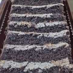 Bolu Ketan Hitam versi Panggang রেসিপির প্রধান ছবি