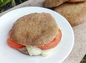 Una foto de Pan árabe 100% integral (Pan pita)
