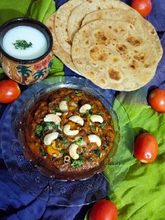 કાજુ મસાલા કરી(Kaju Masala Curry Recipe In Gujarati) રેસીપી મુખ્ય ફોટો