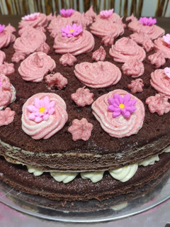 Una foto de Torta Red Velvet Desnuda