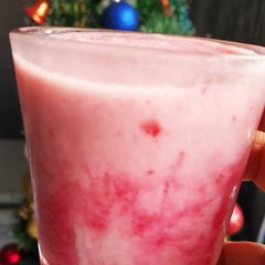 A picture of Strawberry milkshake.