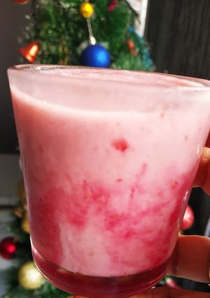 A picture of Strawberry milkshake.