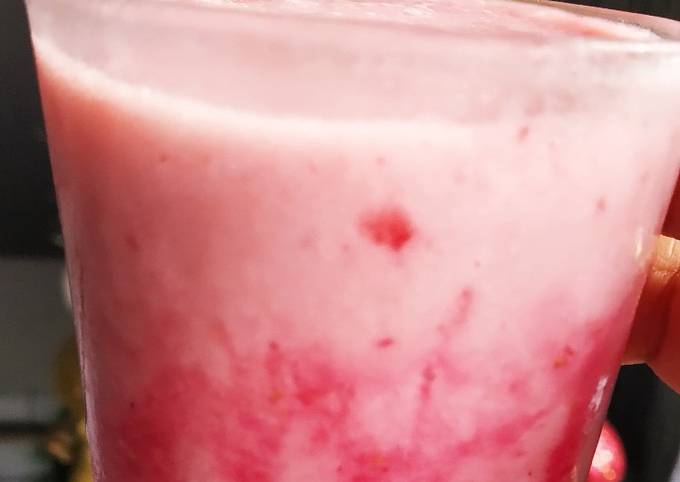 Strawberry milkshake