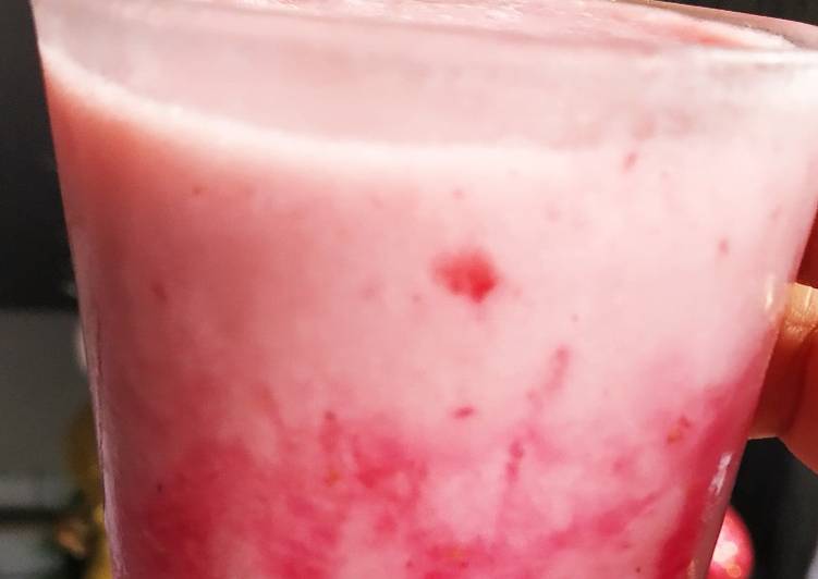 Strawberry 🍓 milkshake