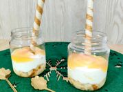 Una foto de orange curd