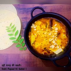 A picture of Dahi Papad ki Sabzi.