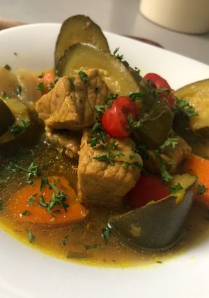 Une photo de Sauté de veau à la bière lyonnaise et ses légumes